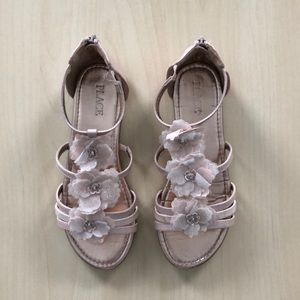 Children’s Place Girls Pink Sandals Size 4